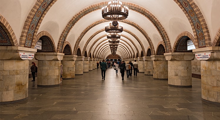 Фото самого глубокого метро в мире
